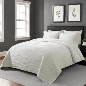 Cozy Haven Oversized King Quilt Set – Soft, Lightweight, and Perfect for Every Season